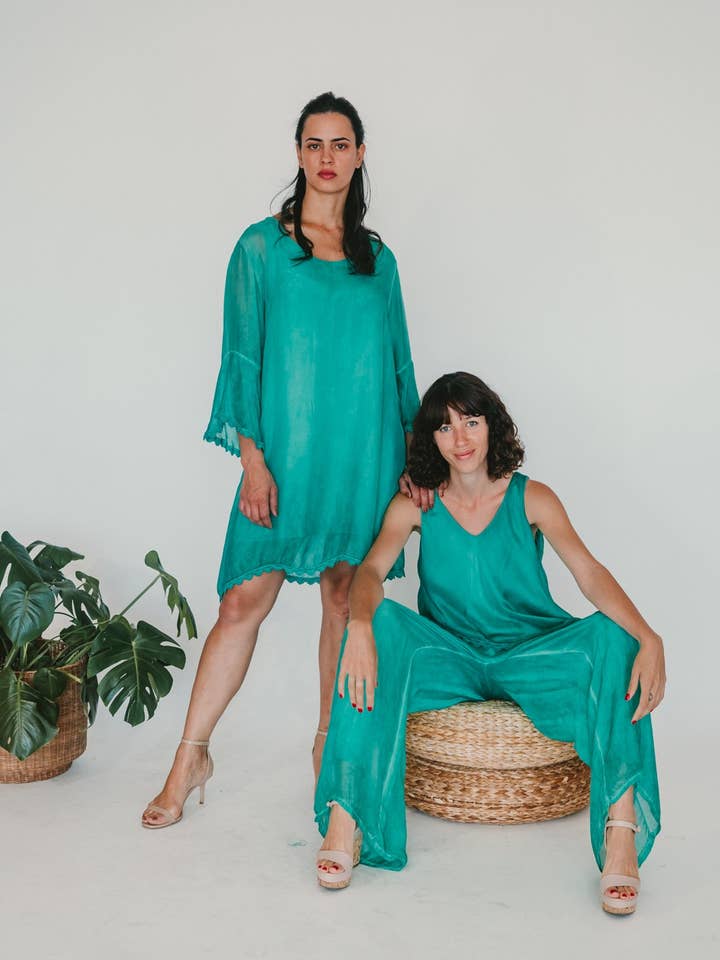 ROBE-ITALIENNE EN SOIE LAVÉE MINÉRALE pour la vente par Dance in Paris