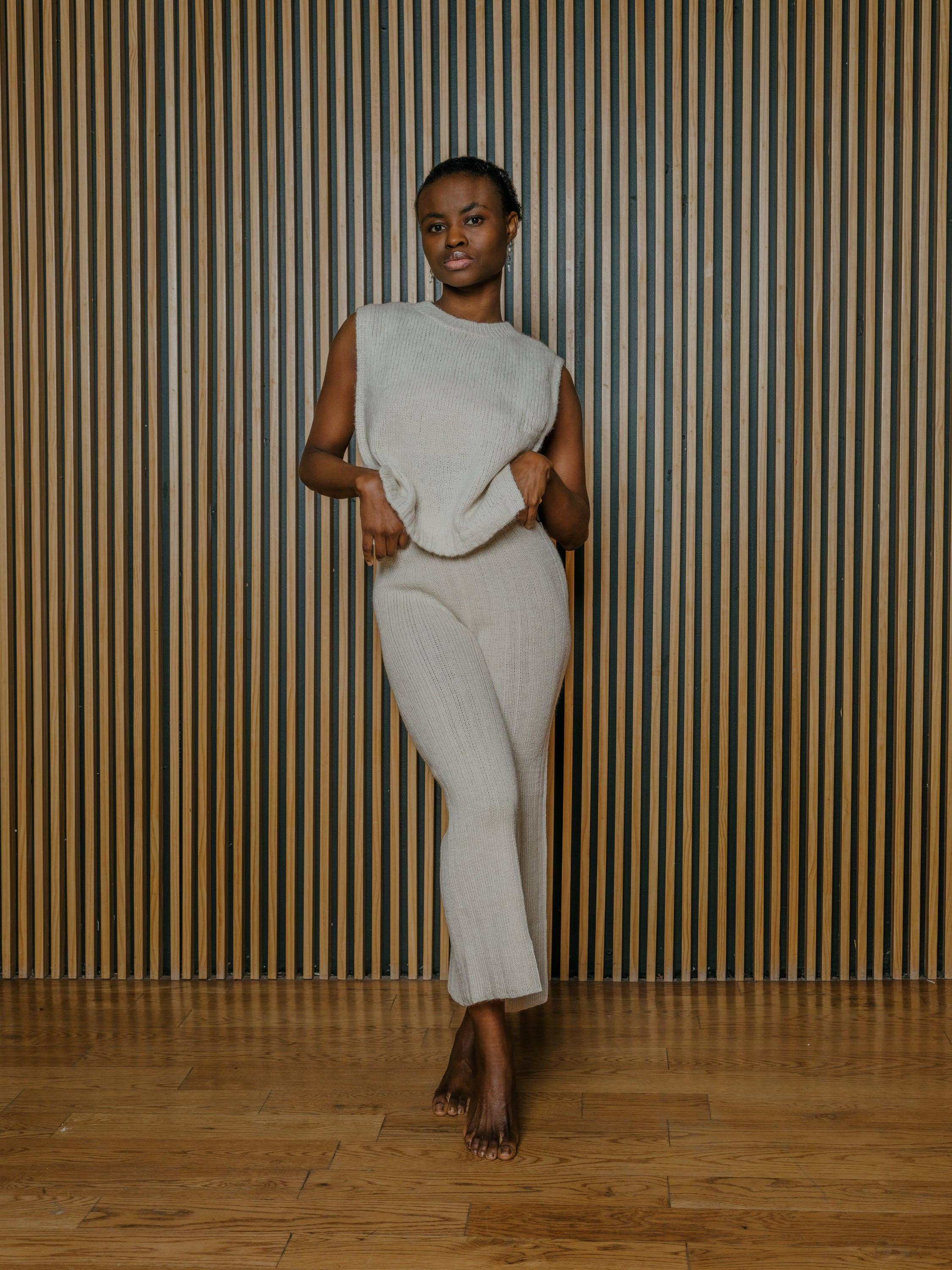 Yanawara - Wholesale Sweater Vest - Women's - Munasiri Llama Vest5