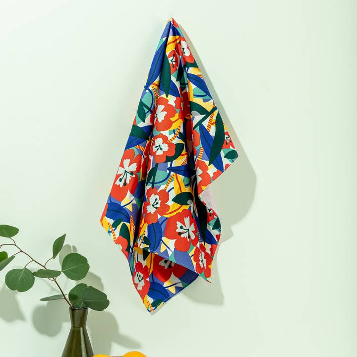 Teresa Rego - Wholesale Tea Towel - Tea towel Burgundy Flower Pattern