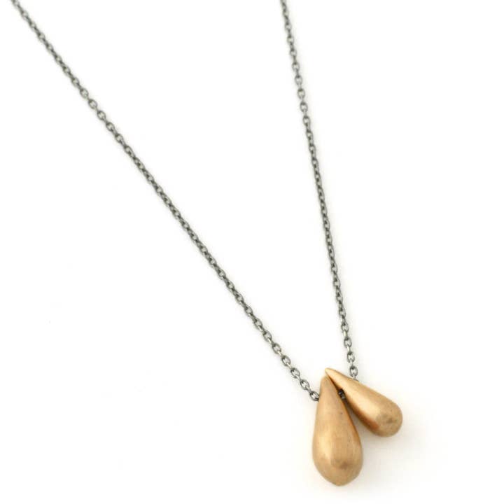 Regndroppe Halsband (Dubbel Brons) för wholesale av Amy Wing Designs