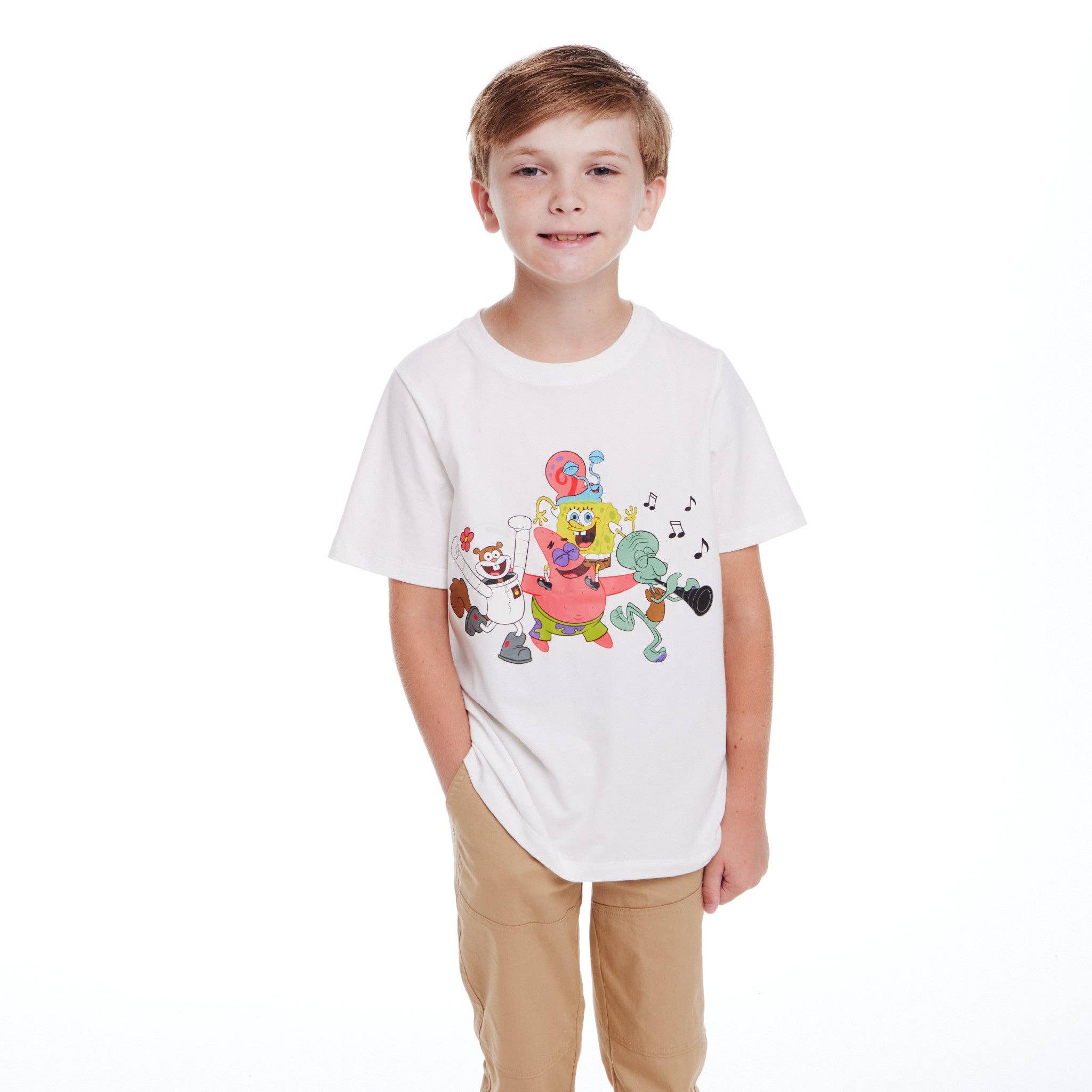 Bianco SpongeBob SquarePants™ x Andy & Evan® | Maglietta Shellebration per bambini (2-14) in vendita all'ingrosso su Faire1