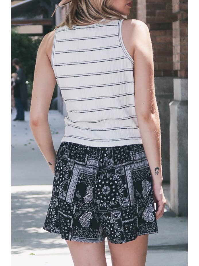 AND THE WHY - Wholesale Shorts - Women's - ATW12947 - Print Shorts With Pocket