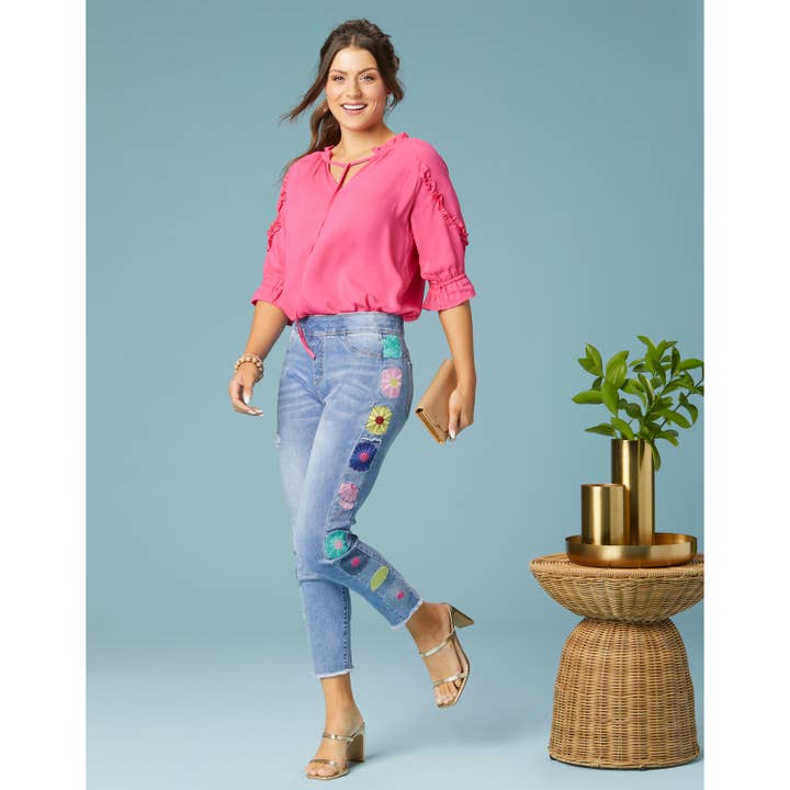 COCO + CARMEN - Wholesale Blouse - Women's - Alice V-Neck Ruffle Sleeve Top3