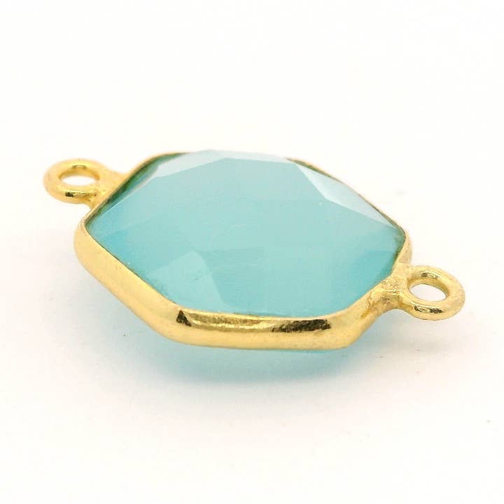Colgante de Calcedonia Aqua en Forma de Hexágono – 12mm, Doble Bucle, Plata Chapada en Oro, 1 Pieza para venta al por mayor de Purity Beads