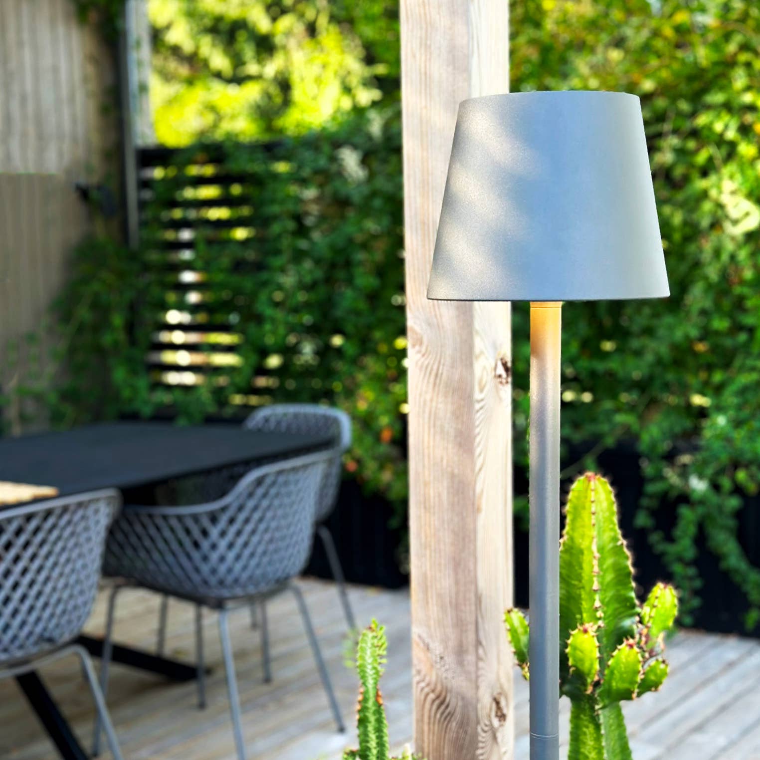 LightsOn - Wholesale Outdoor/Lawn Light - Sofy2