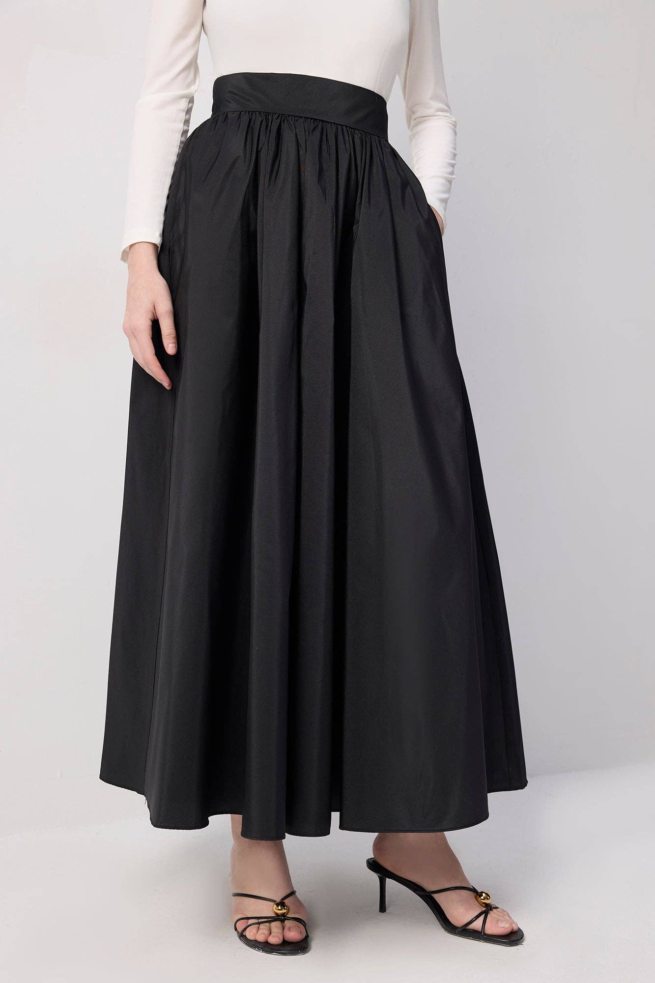 Black Elegant Pleated Maxi Taffeta Skirt with High-Waist for wholesale on Faire4