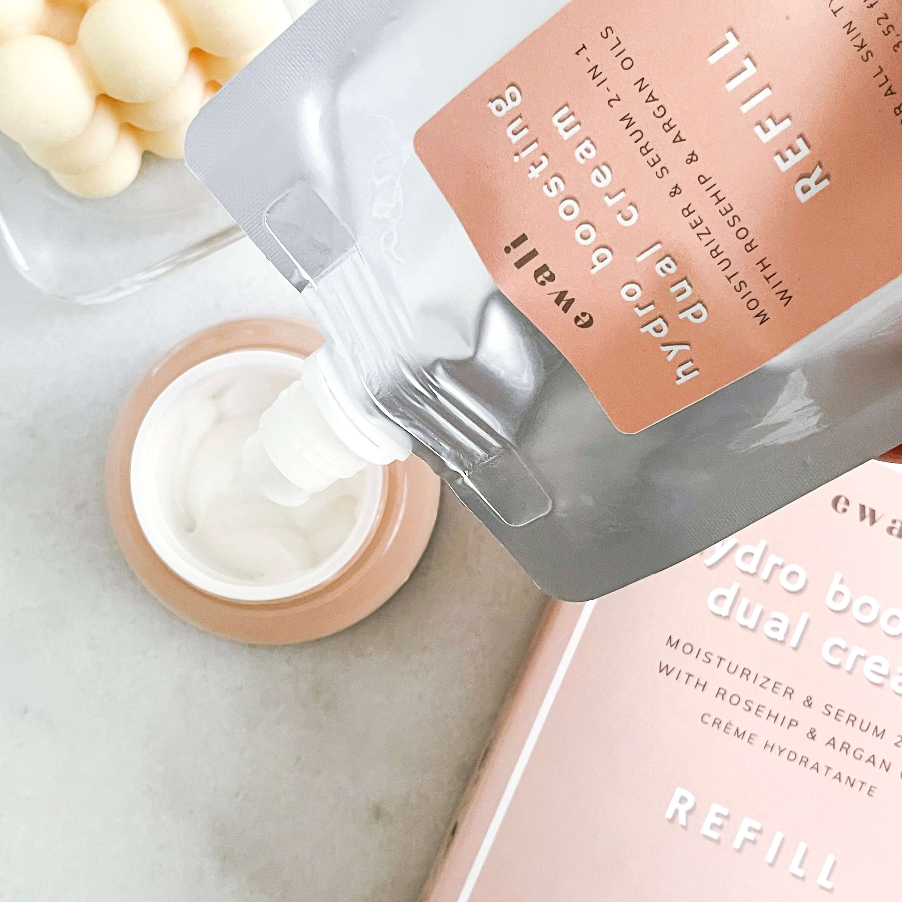 EwaliBeauty - Wholesale Facial Moisturizer - Refill Hydro Boosting Dual Cream 100ml / 3.52 fl.oz.2