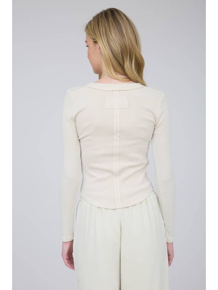 J.O.A - Wholesale Gebreide top - Dames - GEWASSEN LANGE MOUWEN GERIBBELDE HENLEY BREISEL TOP2