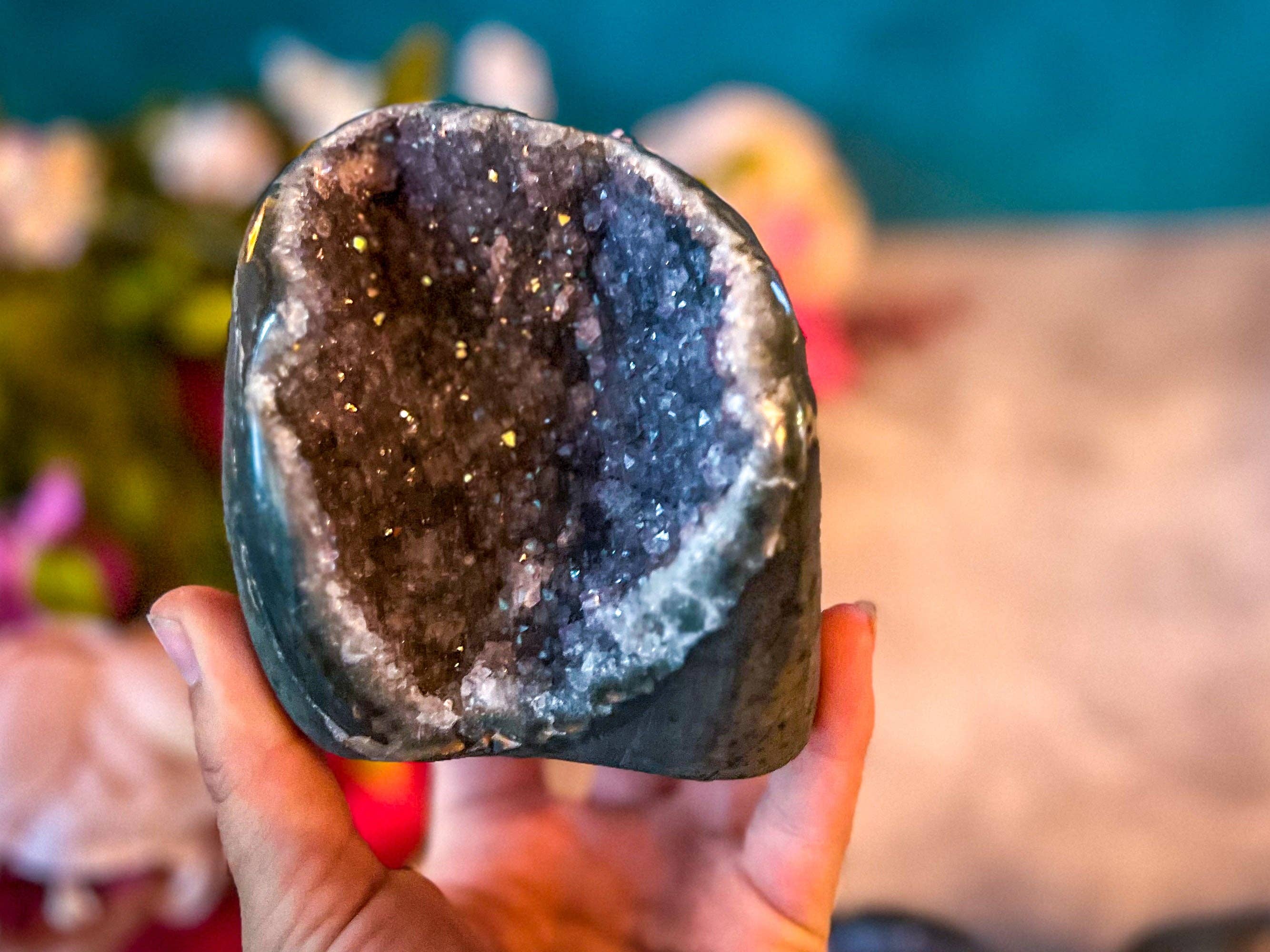 Mandala Gems - Vente Pierre et cristal de spiritualité - Grandes cathédrales d'améthyste arc-en-ciel semi-polies, améthyste rose, formes libres d'améthyste noire brute 500 grammes+6