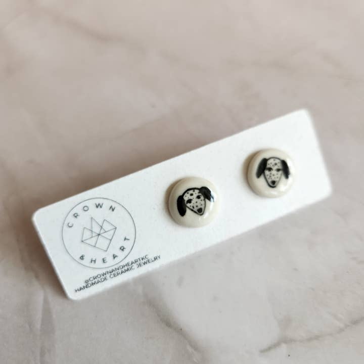 Brincos de Estudante de Cão por atacado de Crown & Heart