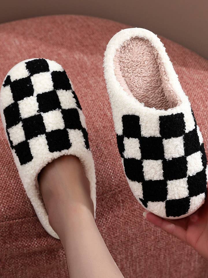 LoveLina - Wholesale Slippers - Women's - Checkered Cozy Slippers (HOPI) (Copy)2