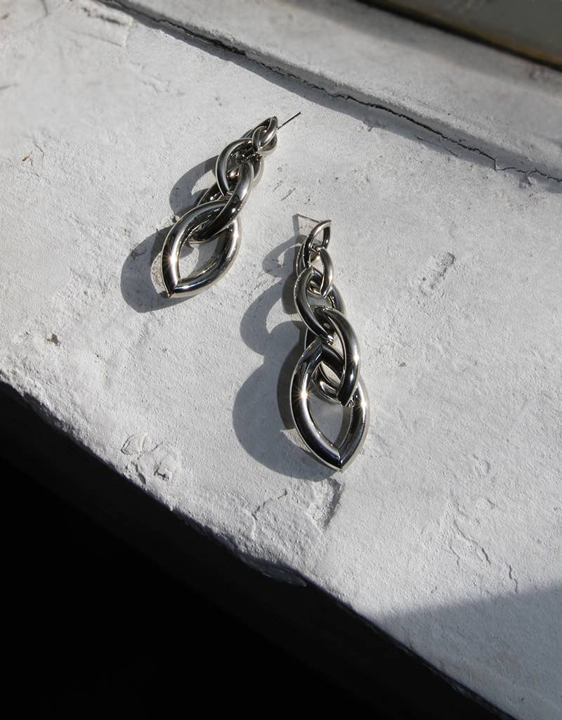 KARISMA CHAIN DROP EARRINGS - SILVER for wholesale on Faire