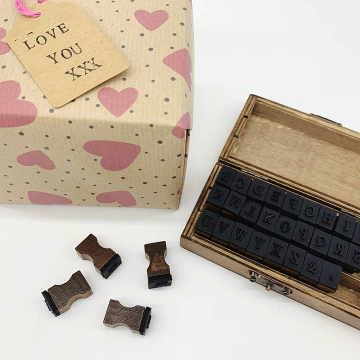 PlanetWrapIt – wholesale Wrapping paper roll – Love Hearts Recycled Kraft Wrapping Paper2