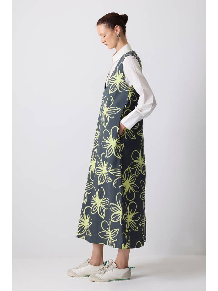 Anthracite V COLLAR PATTERNED DRESS for wholesale on Faire