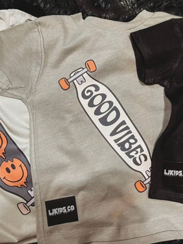 Camiseta Smiley Board & Good Vibes para venta al por mayor de LJkids.Co