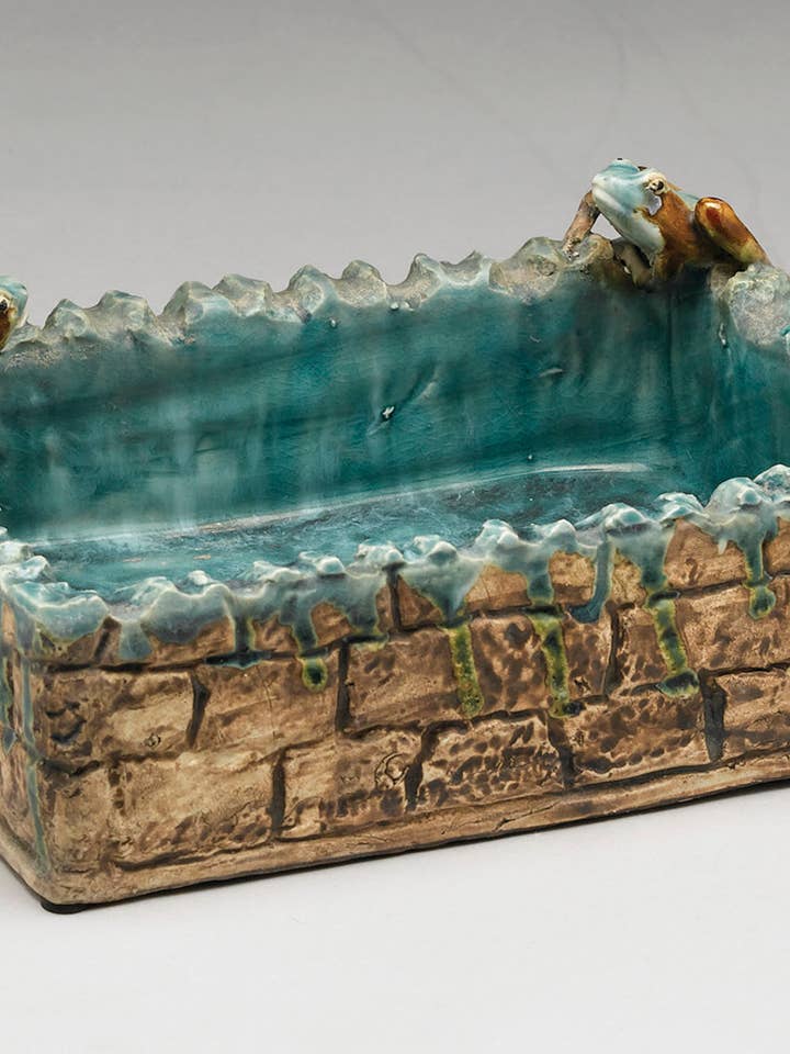 Jardinière à grenouilles en faïence pour la vente par AA Importing