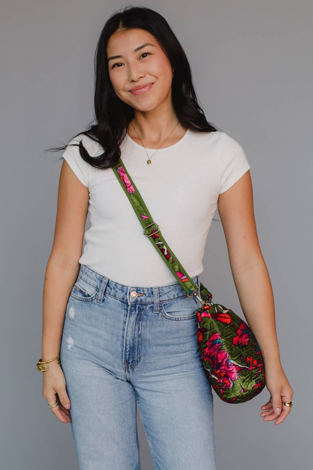 Panache Apparel Co. - Vente Sac à bandoulière – femme - Olive & Sac bandoulière fleuri multicolore2