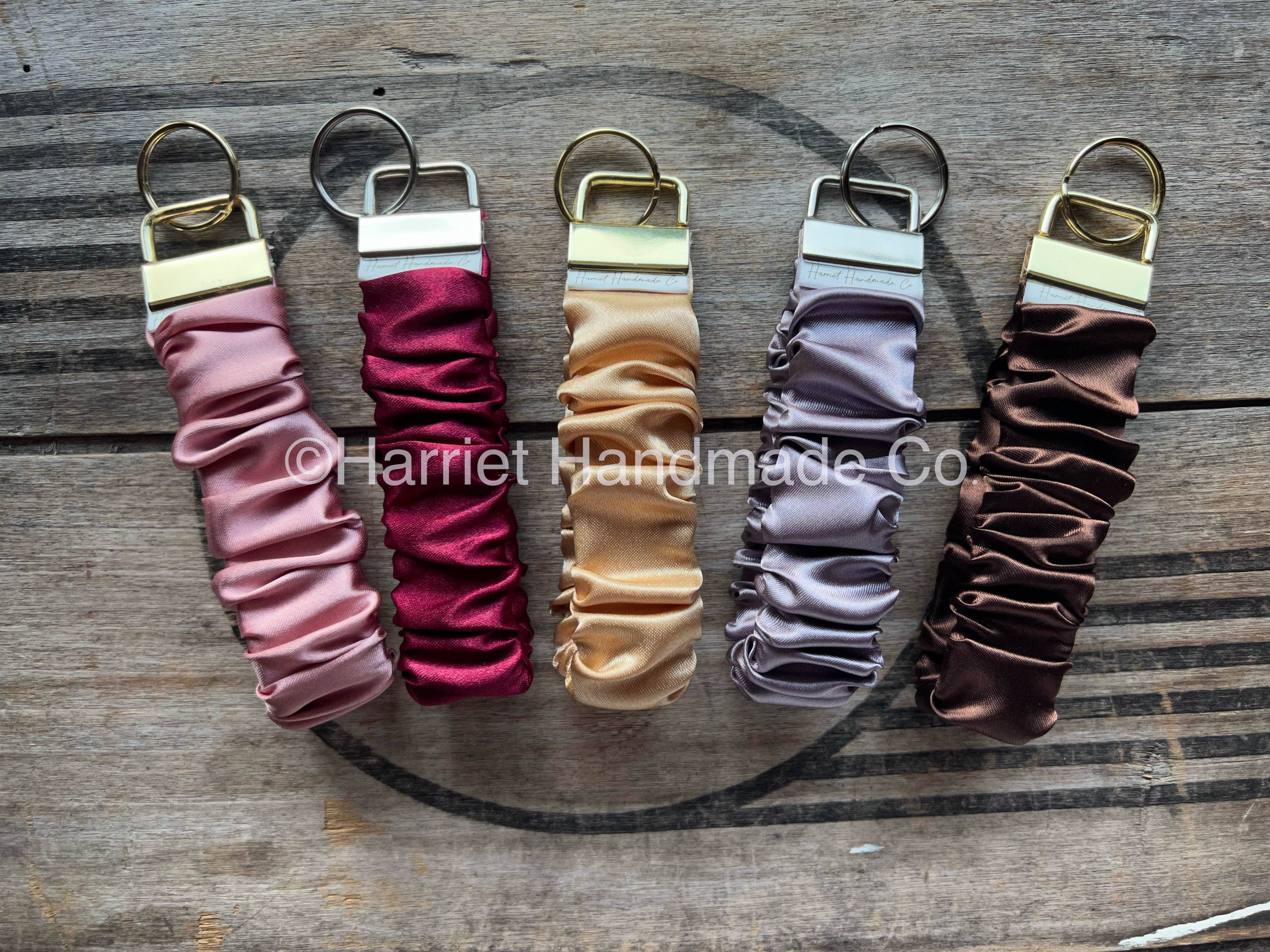 Harriet Handmade Co. - Vente Porte-clés – femme - Porte-clés bracelet en satin – Plus de 20 couleurs2
