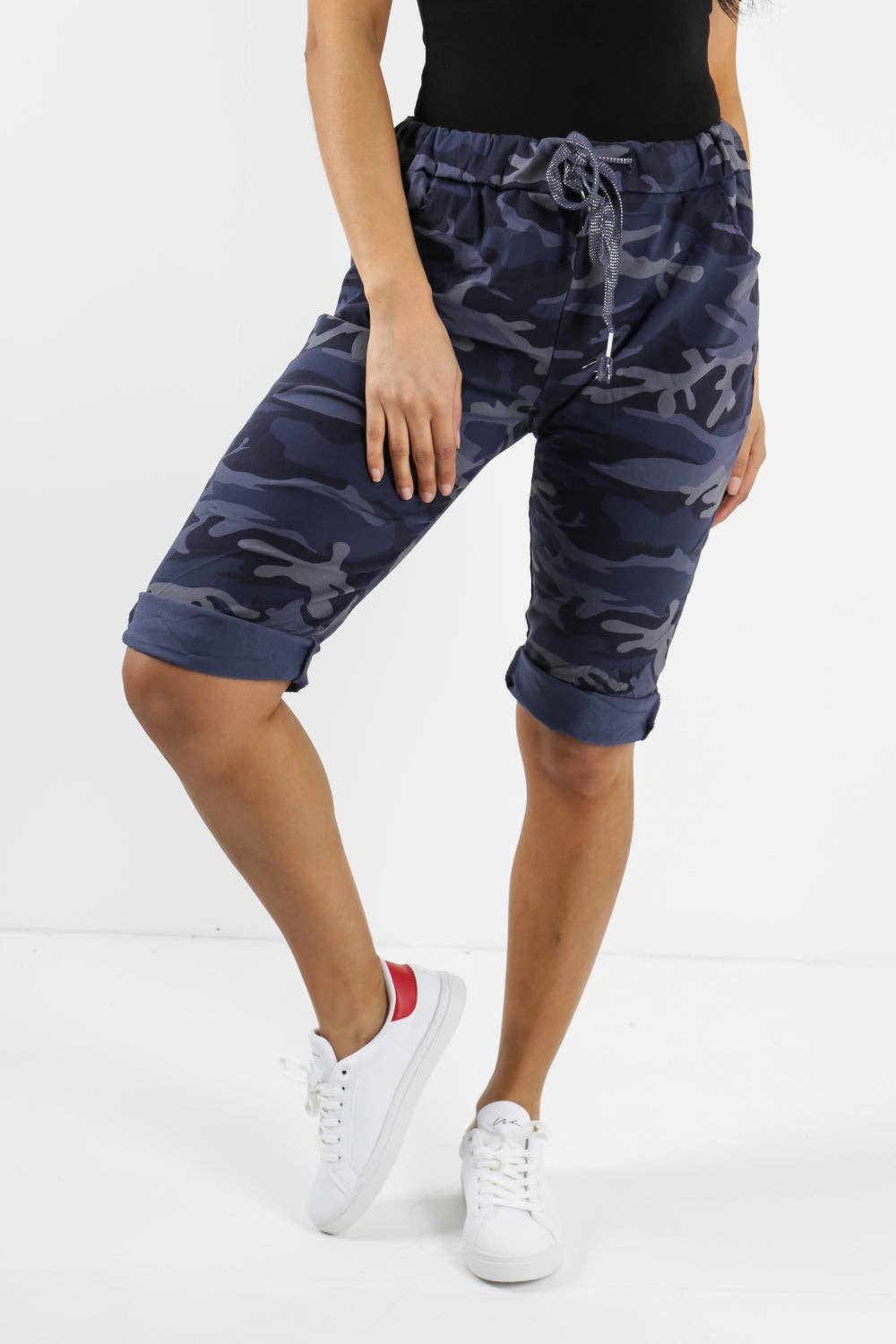 Miss Bold – wholesale Shorts – Women’s – Italian Camouflage Magic Chino Shorts106