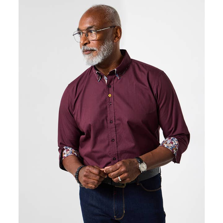 Skjorte med karakteristisk dobbeltkrave for engroshandel hos Joe Browns