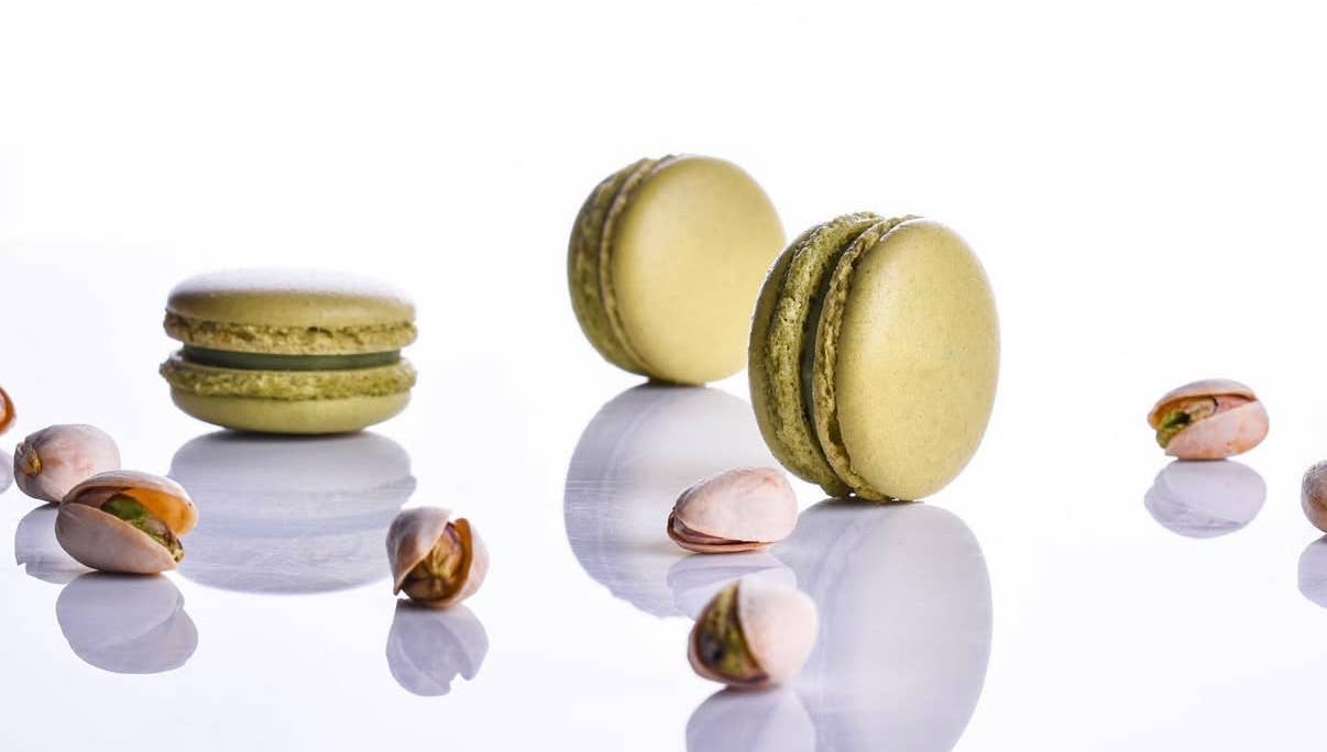 Macarons & Feinkost - Wholesale Cookie - Macaron Pistachio – Nutty & Fine (4.5cm)