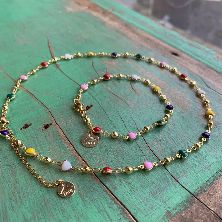 Love and Honor Jesus LLC - Wholesale Jewelry Set - Lots of Love Necklace and Bracelet