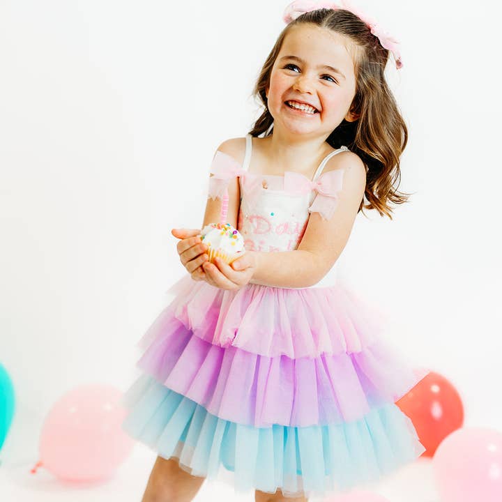 Robe en tulle à bretelles spaghetti "Fille d'anniversaire" pour la vente par Three Wildflower Designs