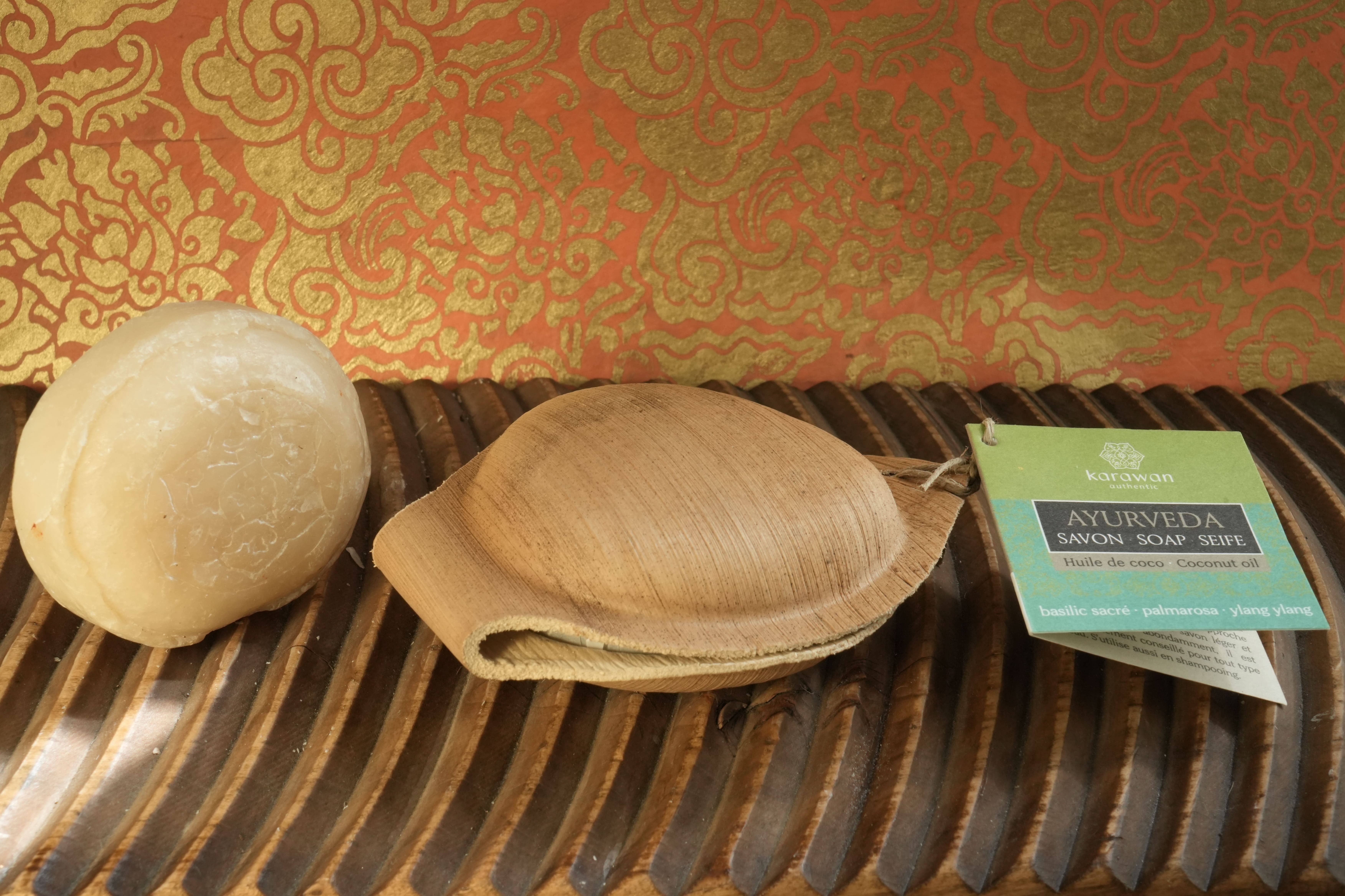 Karawan Authentic – wholesale Bar Soap – AYURVEDIC SOLID SOAP - HOLY BASIL - LARGE FORMAT2