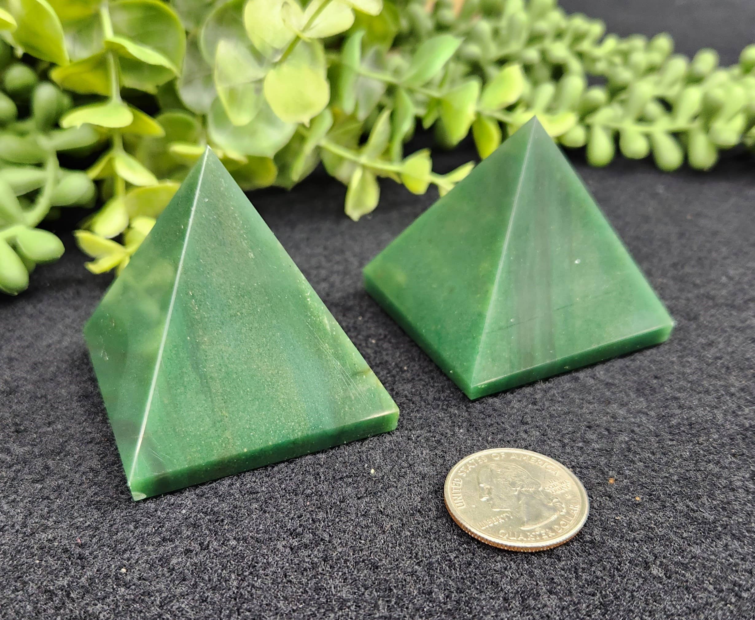 Meraki Gemstones - Wholesale Spiritual Stone/Crystal - Jade Green Polished Semi-Precious Gemstone Pyramid -5cm3