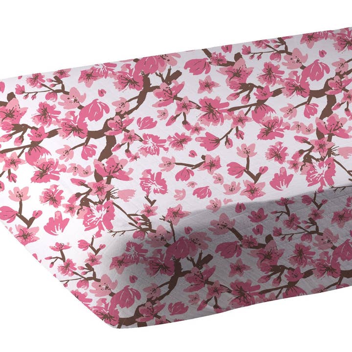 Sábana de cuna de muselina con diseño de flores de cerezo y bambú para venta al por mayor de Newcastle Classics