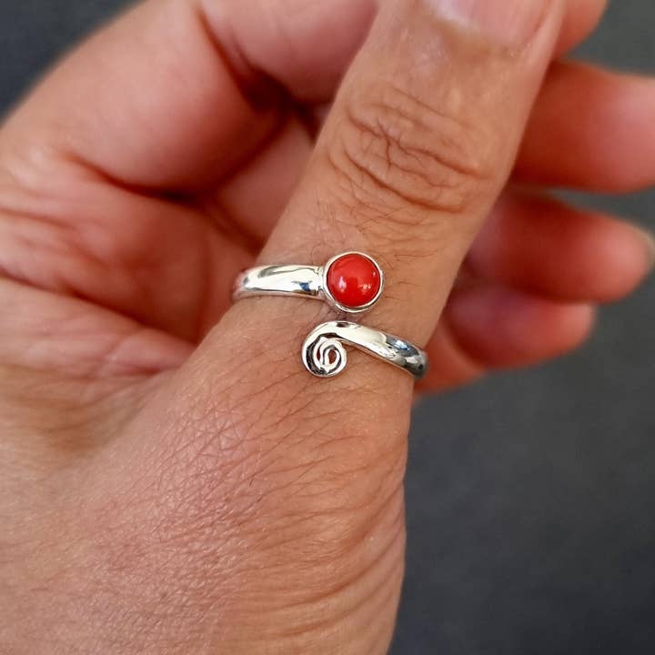 Bague Corail Bohème Ajustable | Argent Sterling 925, R61COR pour la vente par Mistry Gems