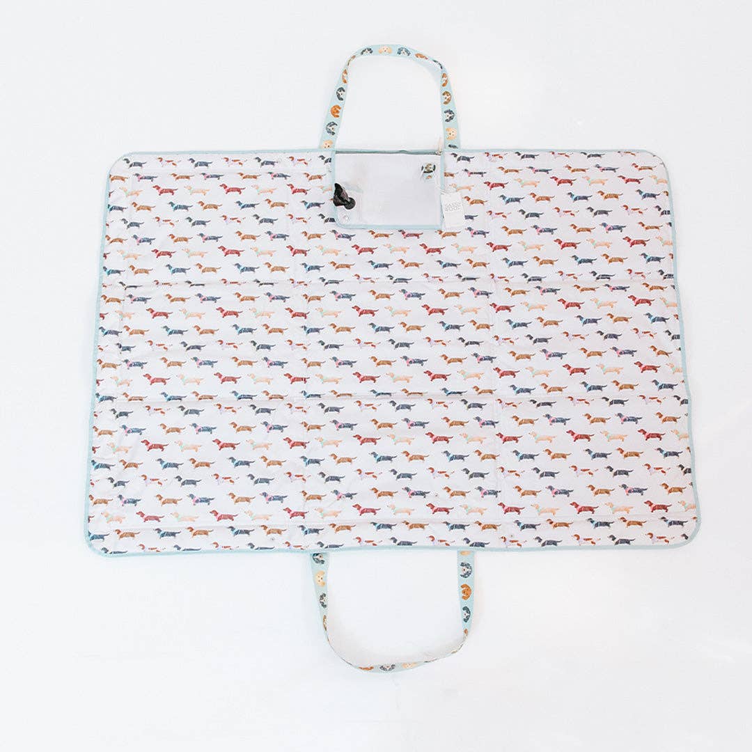 SASSY WOOF - Wholesale Pet Blanket - Dog - Dog Picnic Blanket - Dainty Dachshunds3
