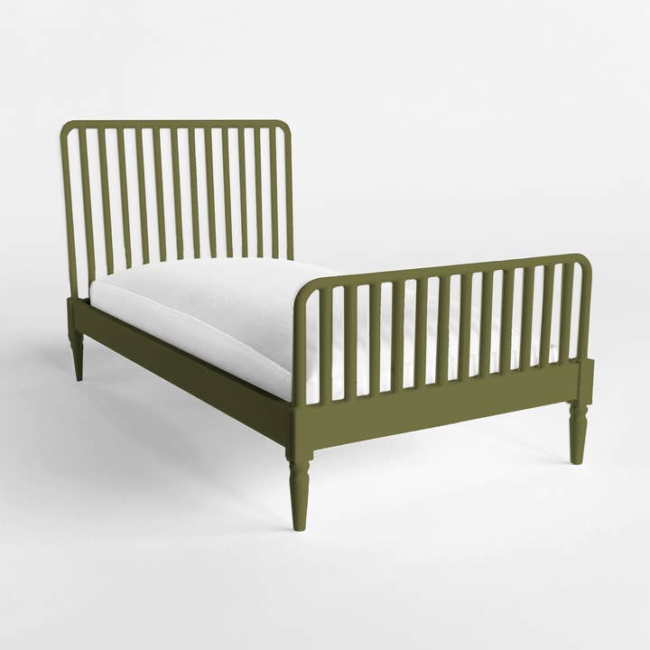 1:12 Scale Dollhouse Bed with Mattress, Twin or Queen for wholesale by Miniette