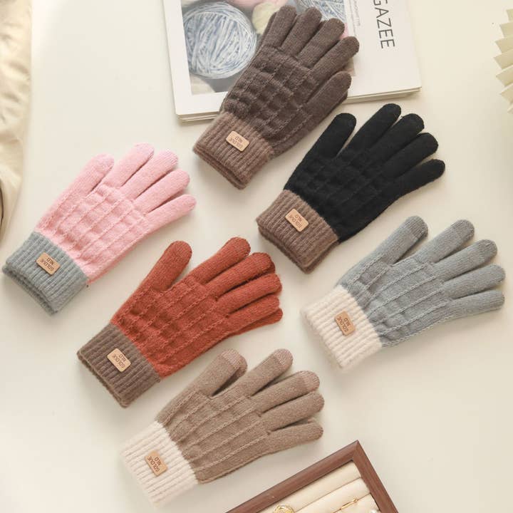 MKS America - Wholesale Gloves - Women's - Contrast Color Touchscreen Knit Gloves7