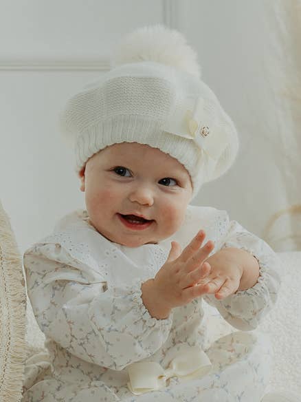 Girls’ Winter Beret Kathrine for wholesale by JAMIKS KIDS FASHION Sp. z o.o. Sp.k.