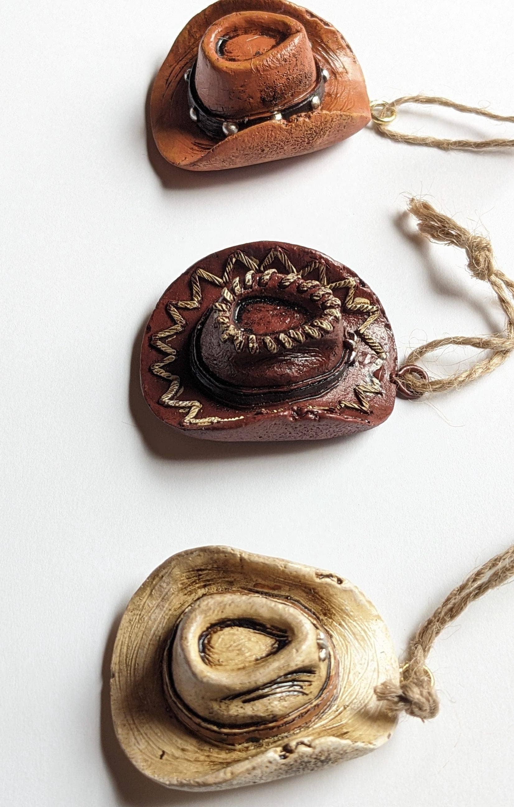 Camino TX - Venta al por mayor Conjuntos de adornos - Adornos de Sombrero de Vaquero - Juego de 31