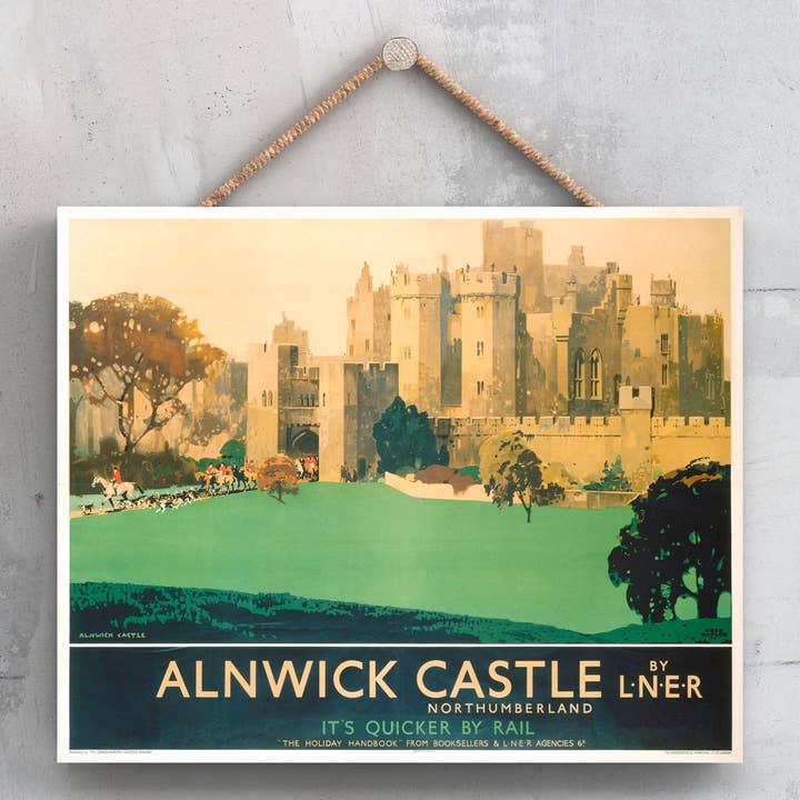P0022 - Alnwick Castle Northumberland Original National Rail för wholesale av Vivid Squid Wholesale