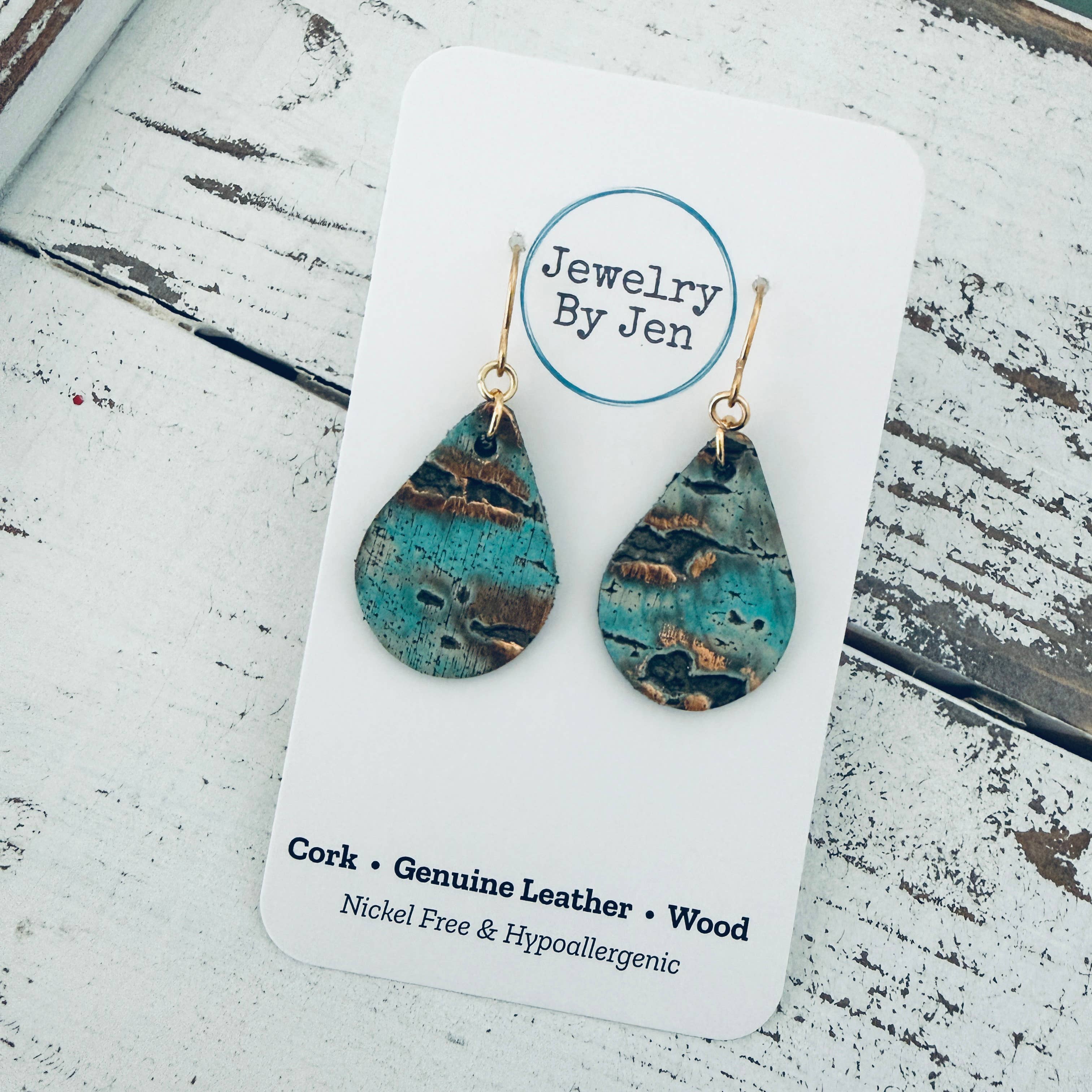 Jewelry By Jen - Venta al por mayor Pendientes colgantes - Pendientes pequeños en forma de lágrima: Turquesa Wildwood5