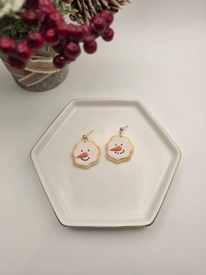Brincos de boneco de neve derretido, joalharia de argila polimérica por atacado de Beckys Creations