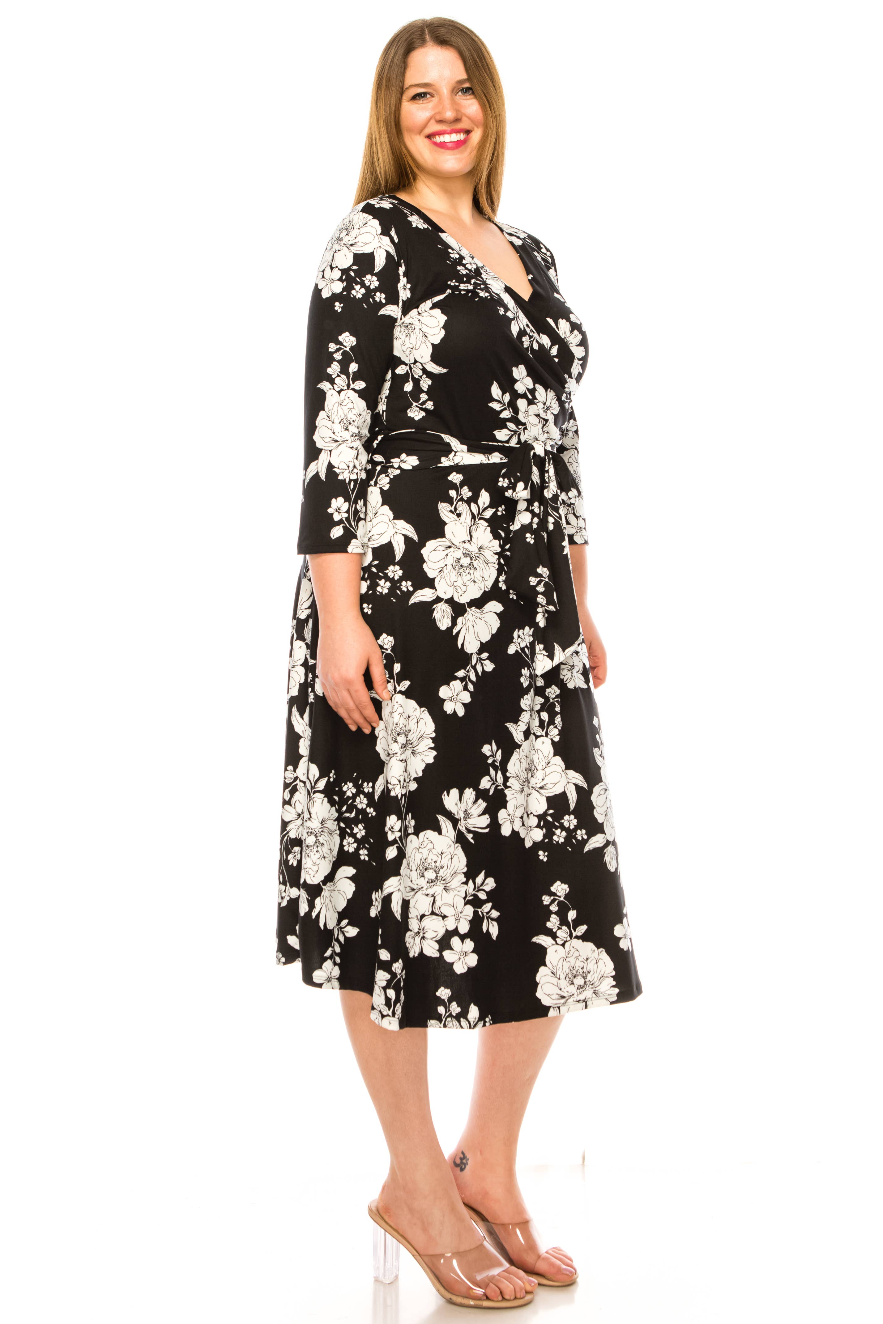 MOA COLLECTION - Vente Robe – femme - Robe portefeuille en faux imprimé à motifs floraux de grande taille pour femmes2
