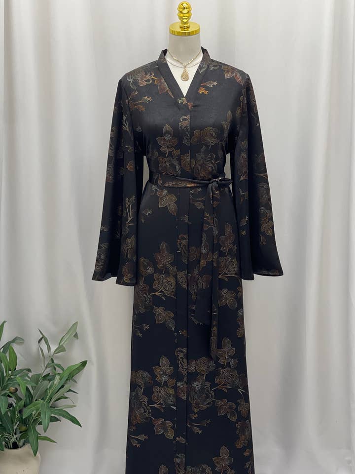 Abaya Giardino Dorato per la vendita all'ingrosso da parte di Palestinian Elegance