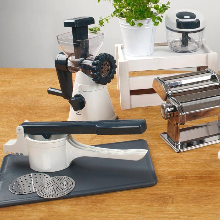 Fackelmann - Wholesale Kitchen Tool/Gadget - Fackelmann Easy Prepare Manual Mashed Potato and Spaetzle4