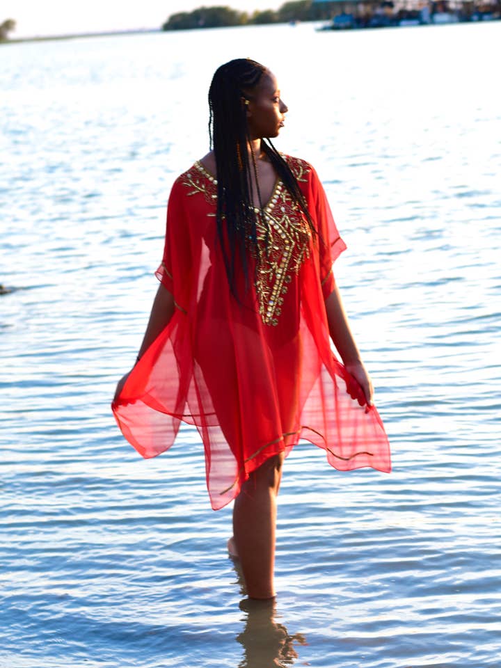 Caftano rosso unico nel suo genere per la vendita all'ingrosso da parte di Designz by Raga