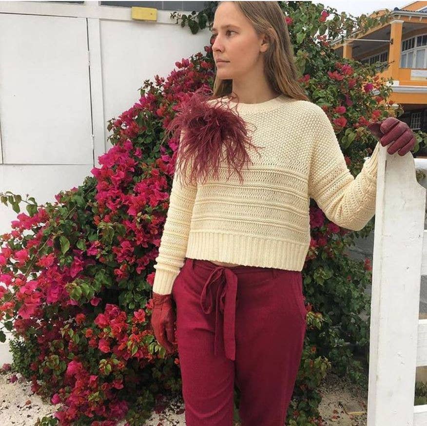 KOLUNTU - Wholesale Brooch - Ostrich Feather Brooch2