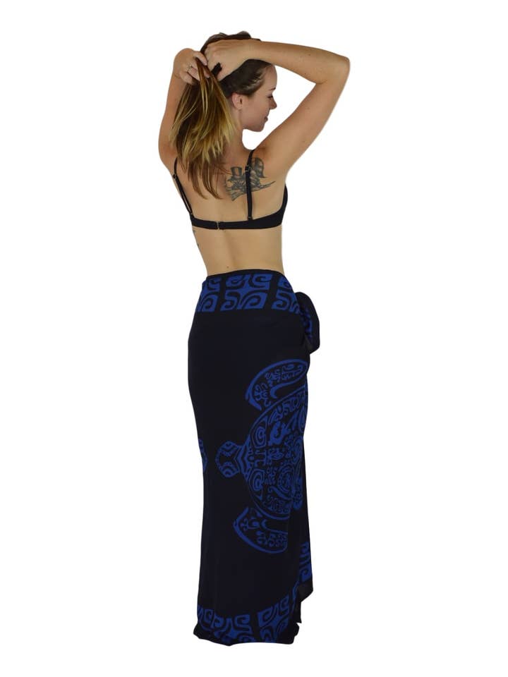 Island Style Clothing Co by Akamai Distribution Ltd - Wholesale Swim Cover Up - Women's - Turtle Sarong | Blue & Black | Sarong Cover up | Pareo