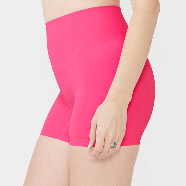 Mona Shapewear Short - Plus Sizes Available for wholesale by Yummie