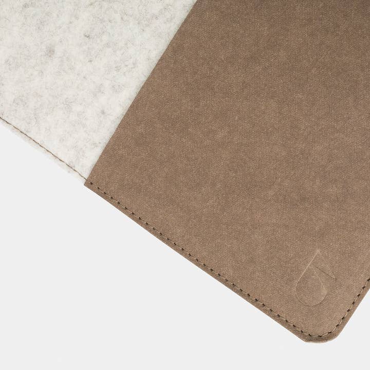 Oakywood - Wholesale Laptop/tablet case – Unisex - Felt MacBook Sleeve4