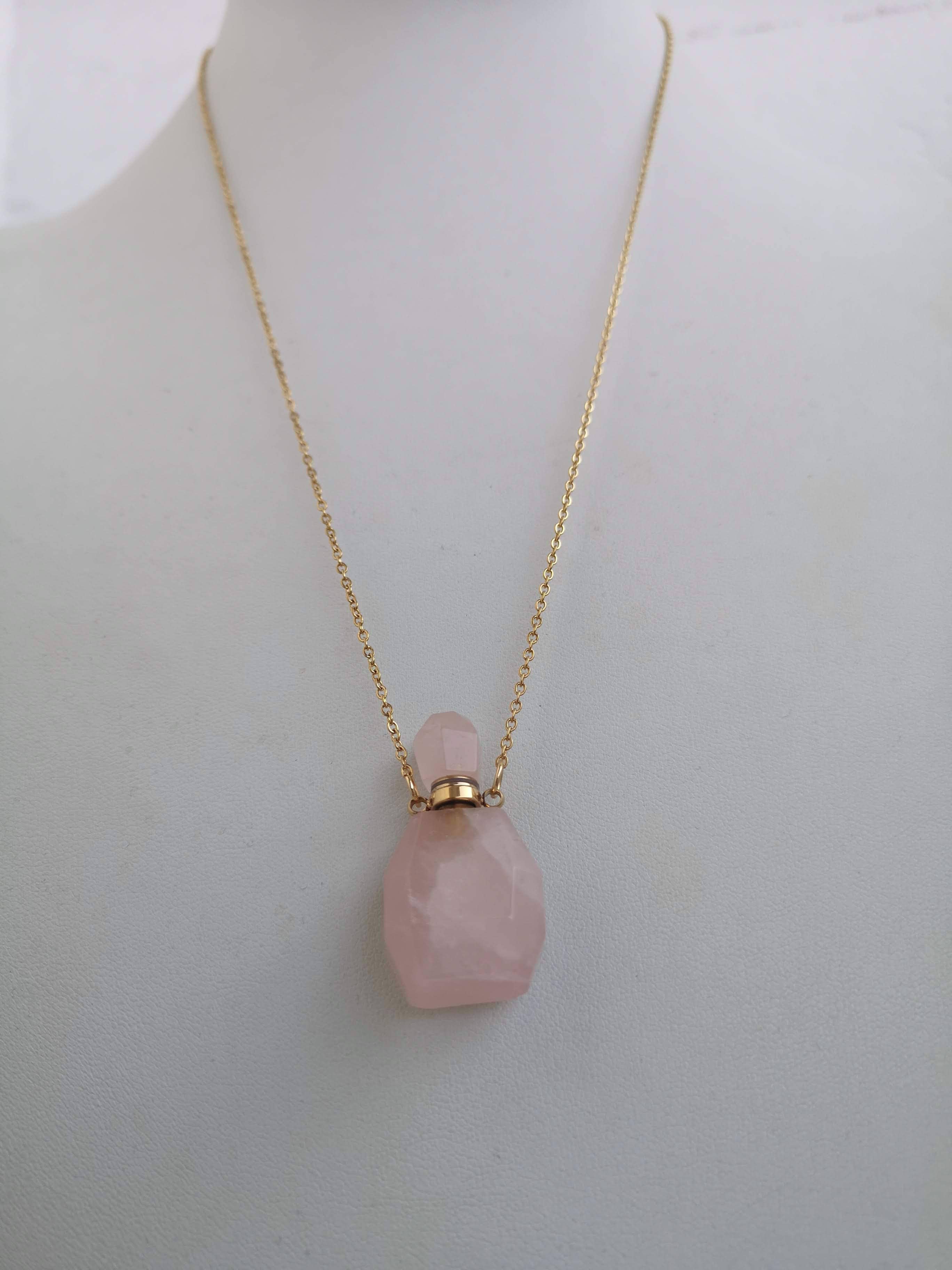 Annabelle Hardie - Vente Colliers à pendentif - Collier Alchimiste avec fiole parfumée en quartz rose2