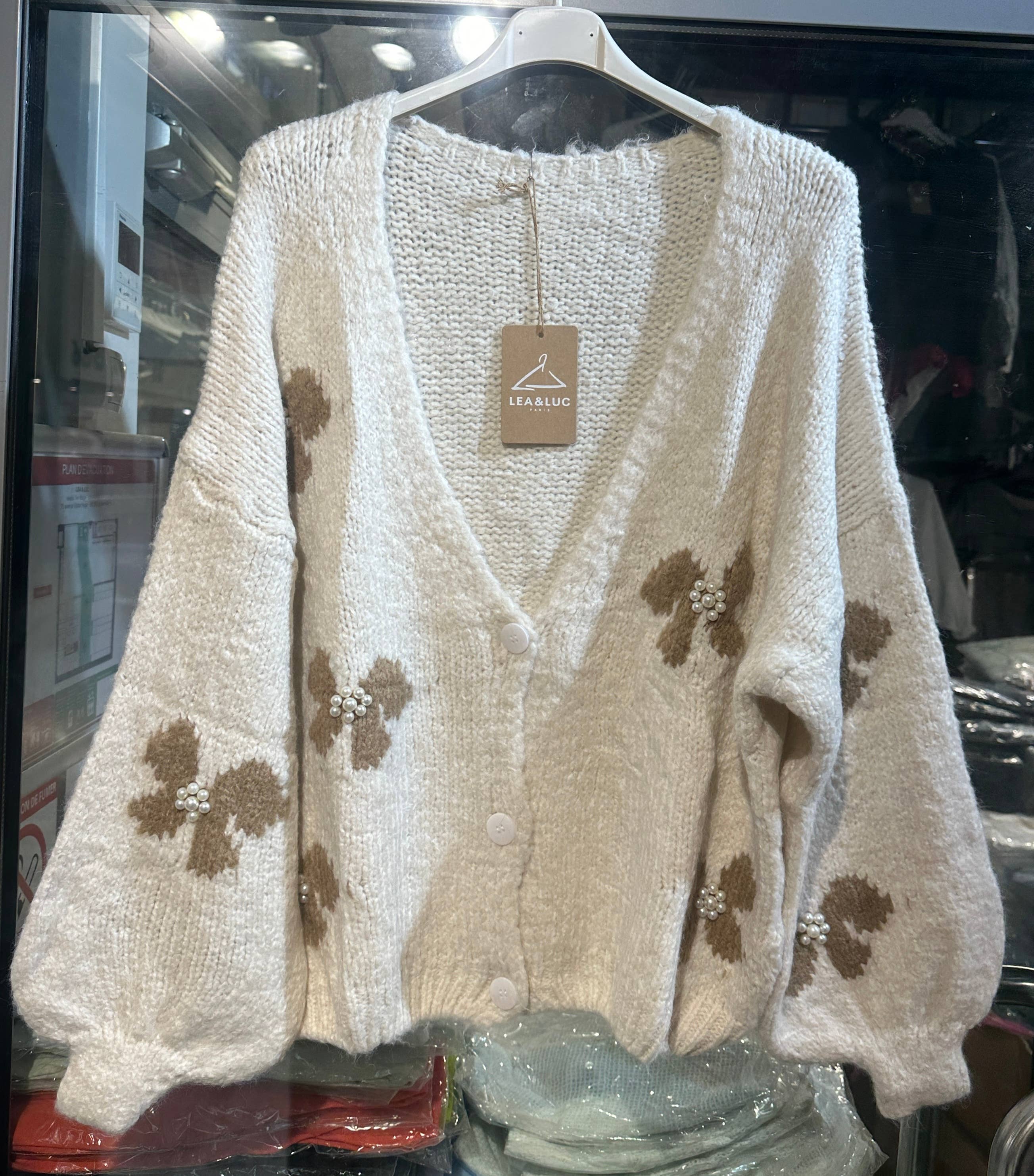 LÉA & LUC - Vente Pull en maille – femme - Gilet motif papillon avec perle REF. 2066615