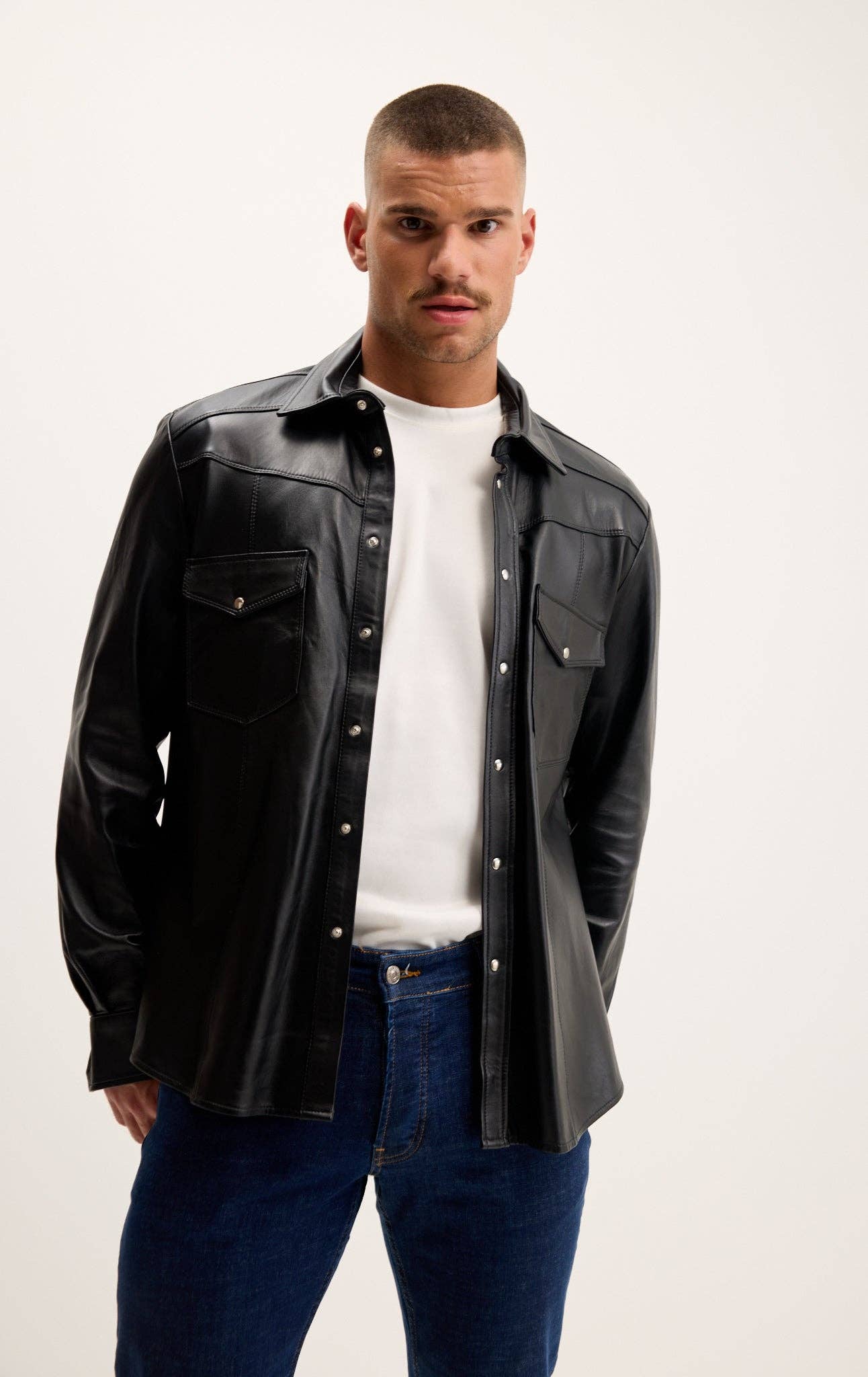 PRETO Camisa de Pele de Cordeiro Genuína Masculina - Preto para venda a revendedores na Faire10